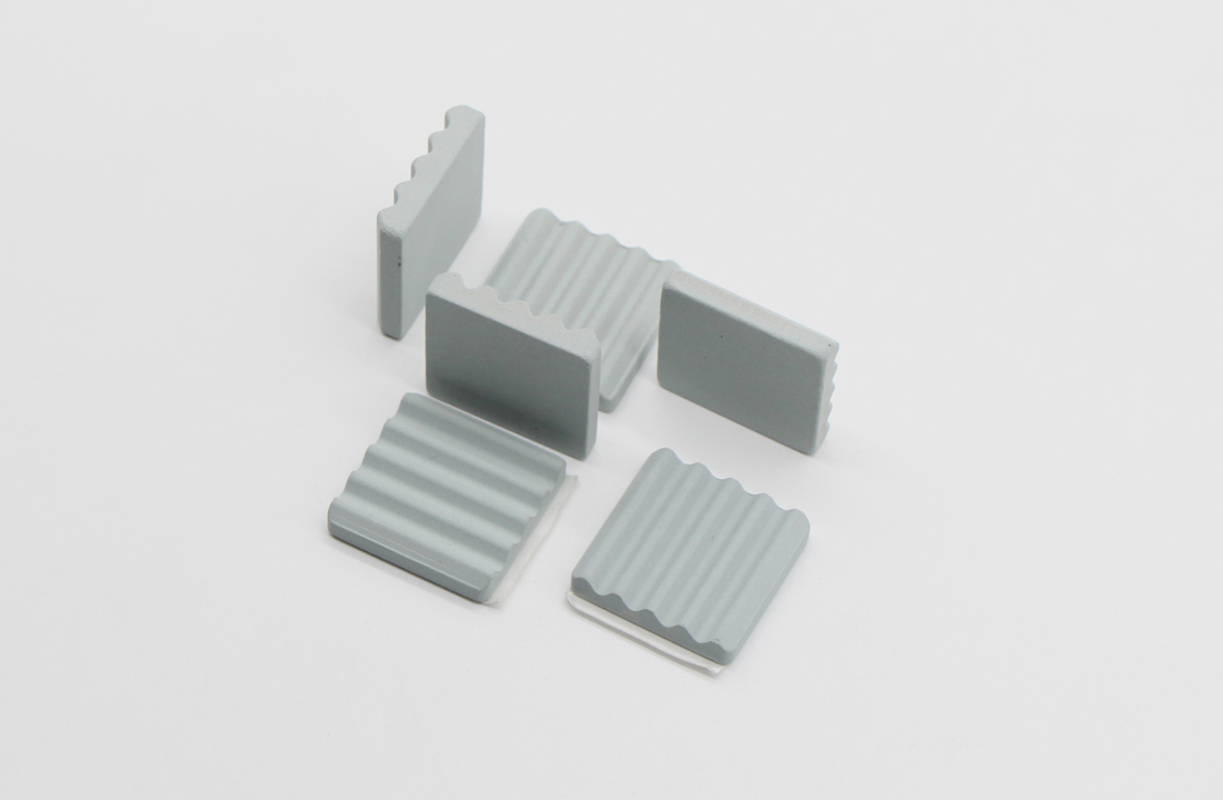 平板散热爱游戏-爱游戏（中国）一站式体育服务平台
陶瓷片1